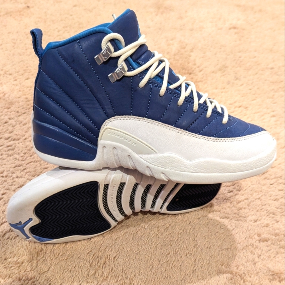 Air Jordan 12 "Obsidian"
